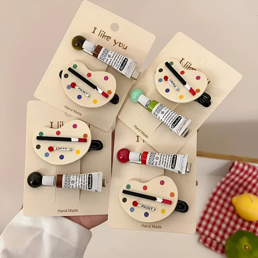 Pair of creative duckbill clip barrettes for women in plastic, available in green, red, and coffee colour