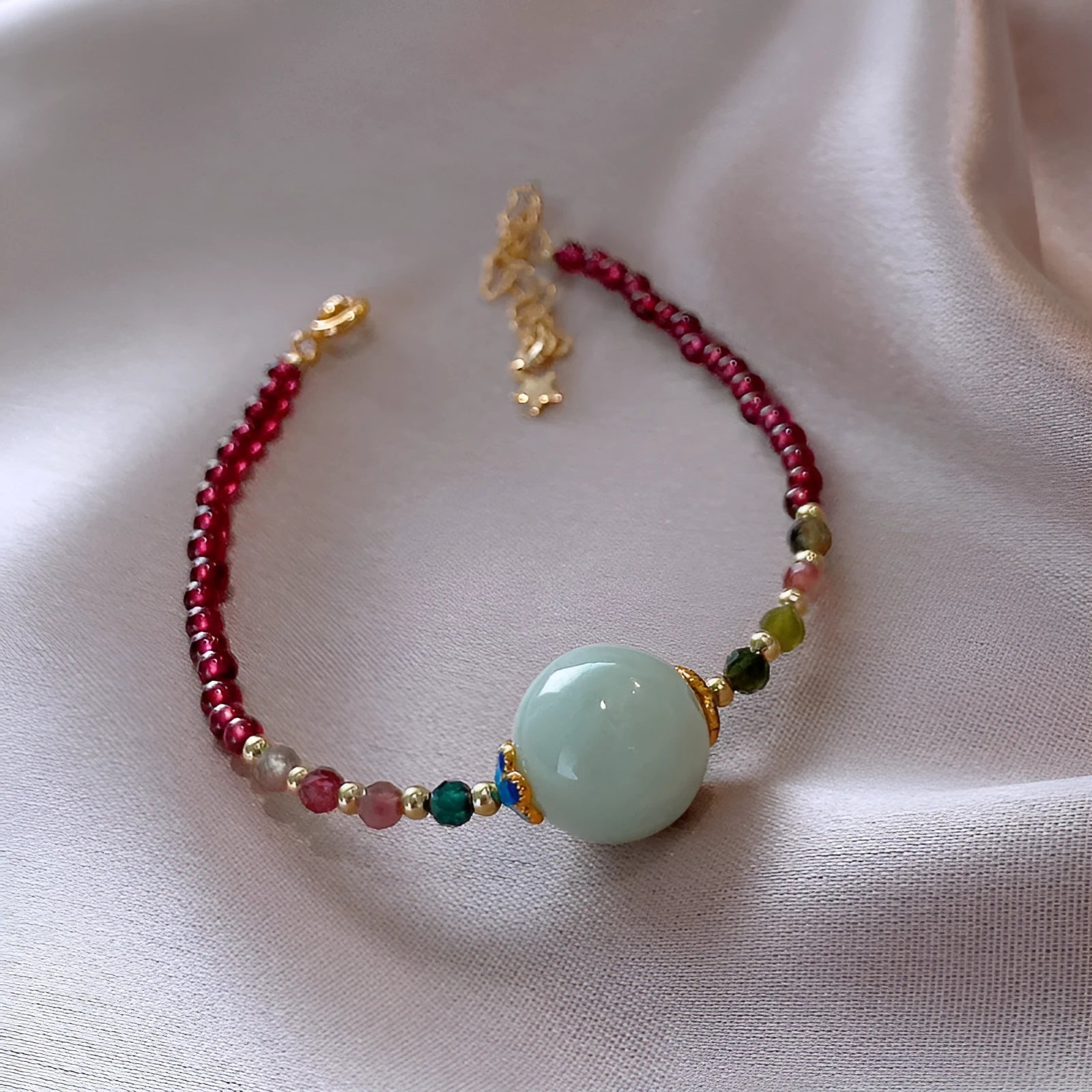 Aquamarine garnet bracelet with Chinese style design and Korean fashion elements, tourmaline construction with drop shape