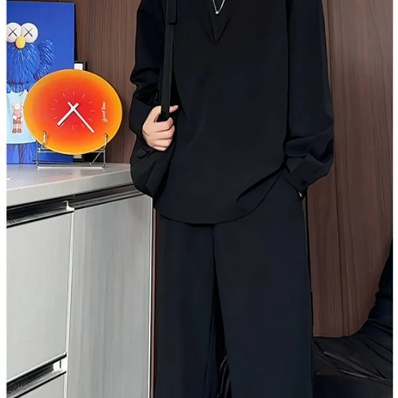 Men's casual two-piece suit with long sleeve polo shirt and trousers in black or apricot colours