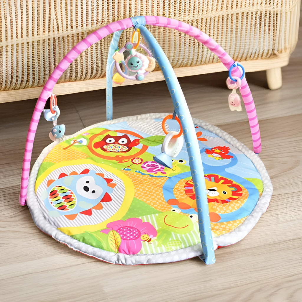 Personality baby gymnastic rack game blanket in velvet fabric with small animal design