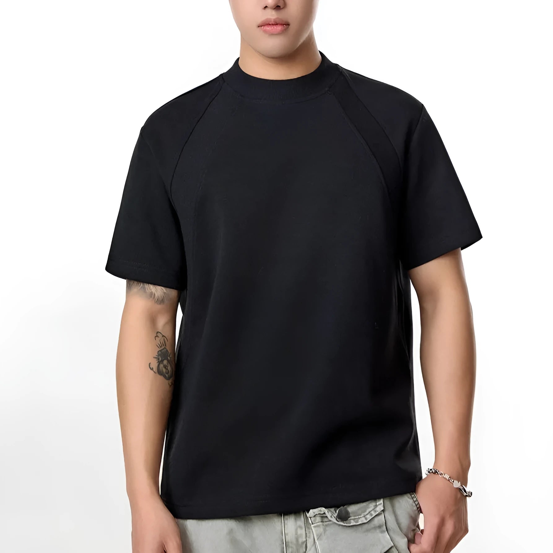 Short sleeve loose fit top with air layer stitching in polyester fibre