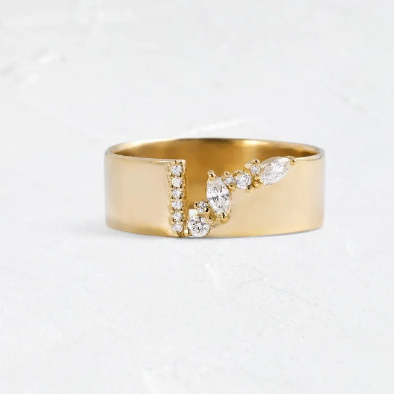 Gold electroplated copper ring with shining zircon stone for women, available in sizes 6 to 10