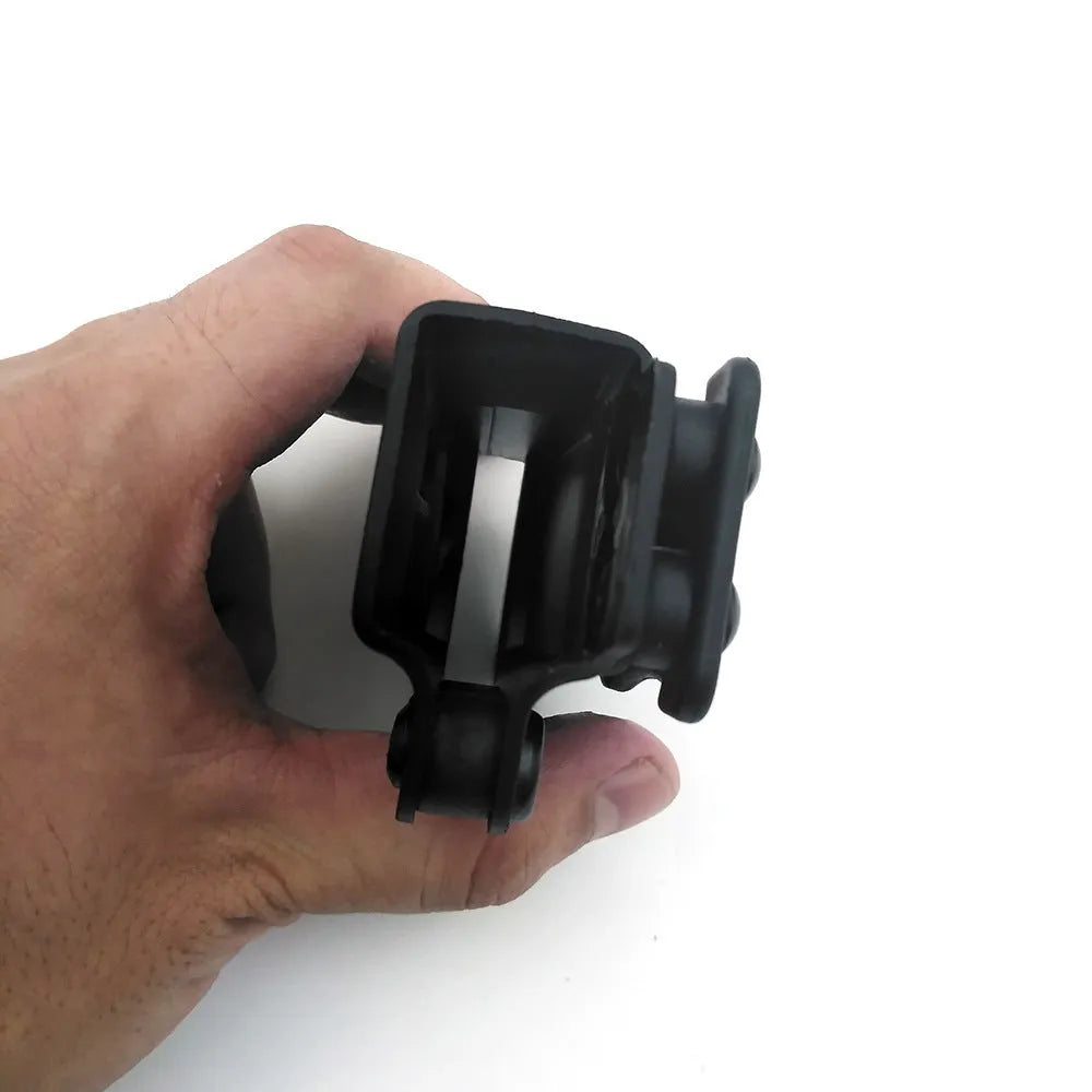 Black nylon right-hand pistol magazine pouch on belt, 9.5x5.5x4cm for airsoft hunting