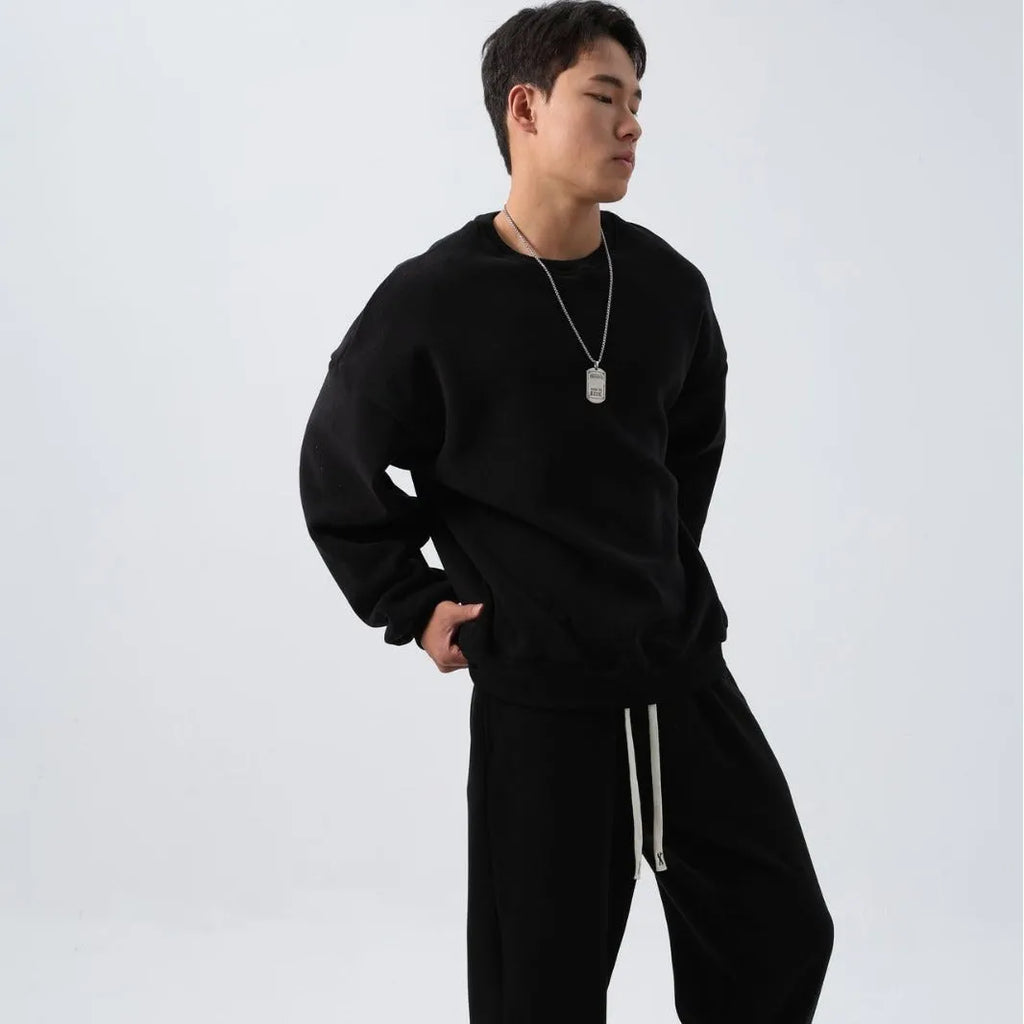 Men's polar fleece sports suit with loose long sleeve coat and matching trousers in winter colours