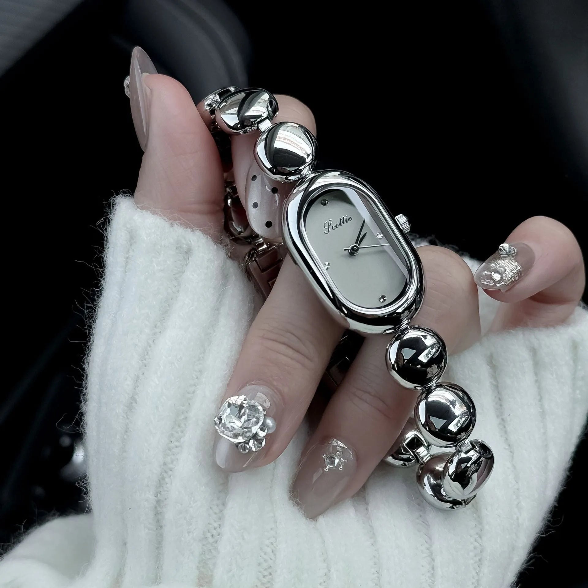 Women's oval fashion watch with 9mm thick case in various colour options