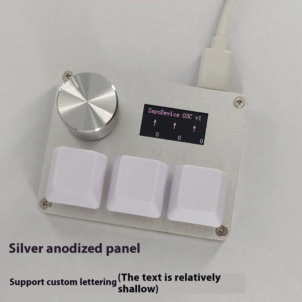 Customisable magnetic axis numeric game keyboard with RGB lighting, programmable knob, and colour screen
