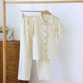 Women's cotton short-sleeved trousers outfit in loose casual style for summer wear