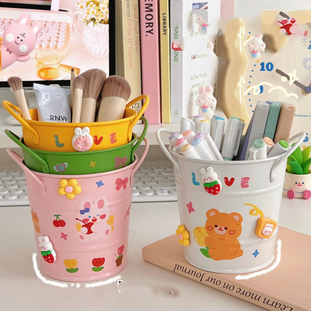 Round metal desktop pen holder in multiple colours with creative iron art design