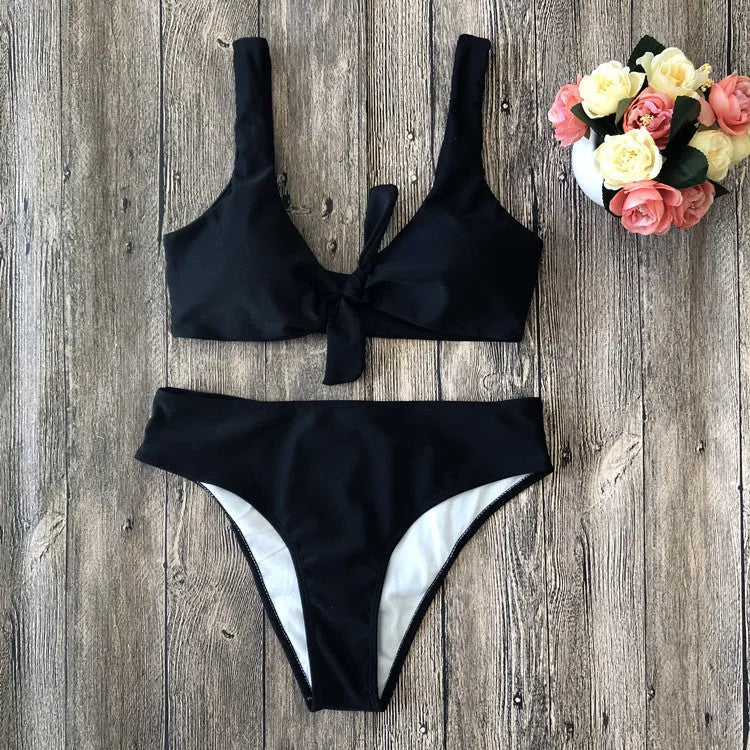 Polyester bikini set in solid colour with matching bra top and briefs swimwear
