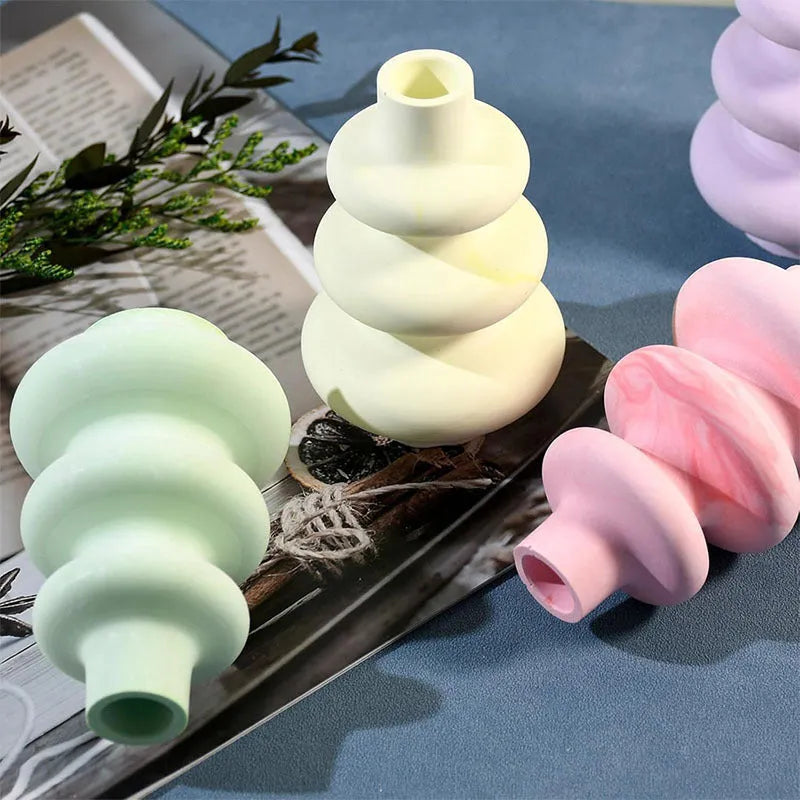 Silicone vase mould with three-layer circle ornament design in irregular modern shape