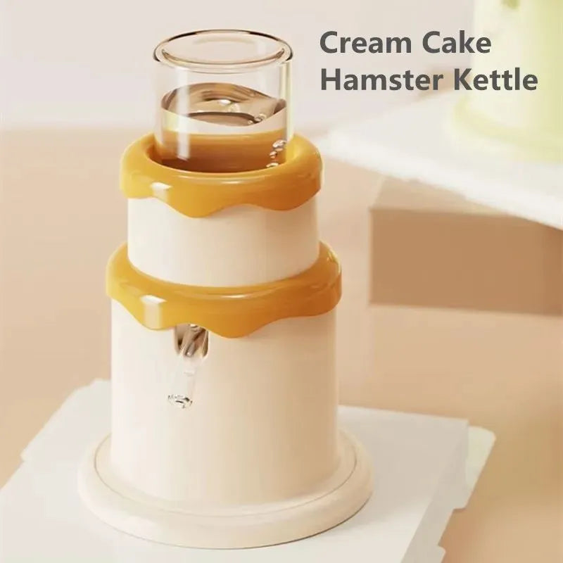 Cream Cake Hamster Kettle 125ml small pet drinker in high borosilicate glass with plastic cap, green colour