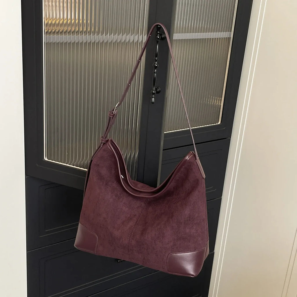 Women's PU leather retro shoulder crossbody bag in brown with ribbon pendant, horizontal shape, sandwich pocket