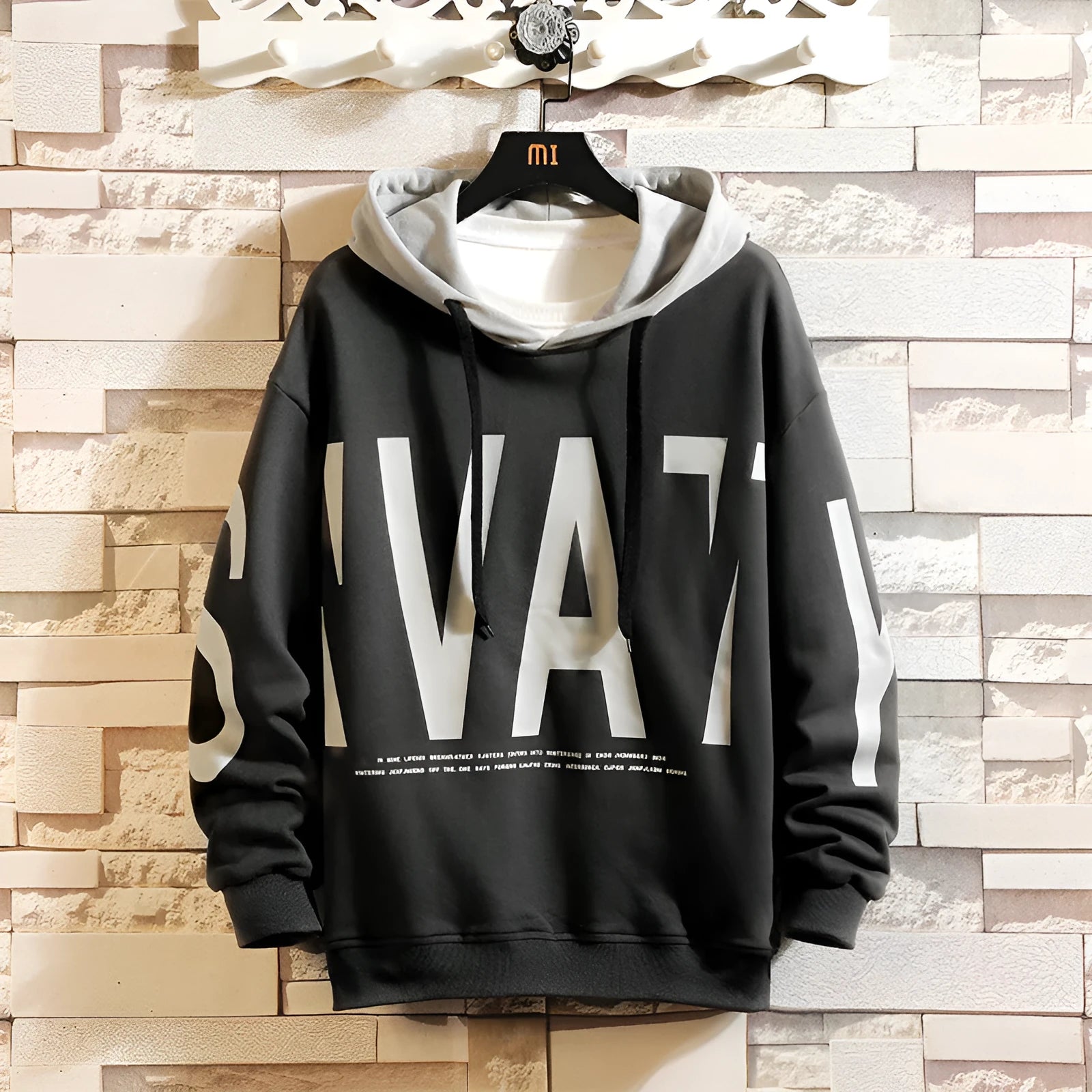 Japanese youth loose top in polyester fiber, oversized cut, black colour, front view