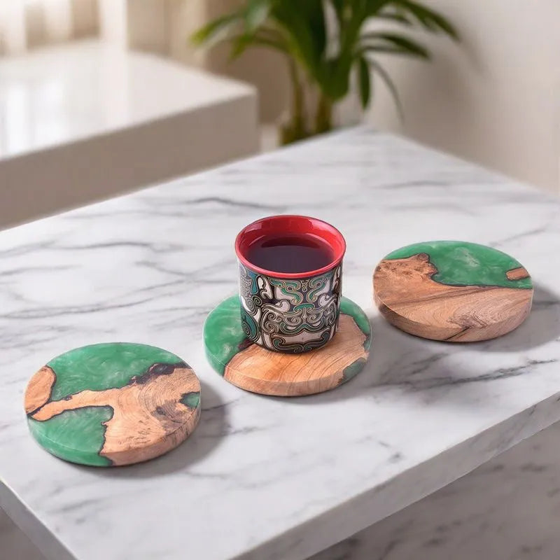 Nordic style wooden Kung Fu tea coaster in solid colour with irregular round shape