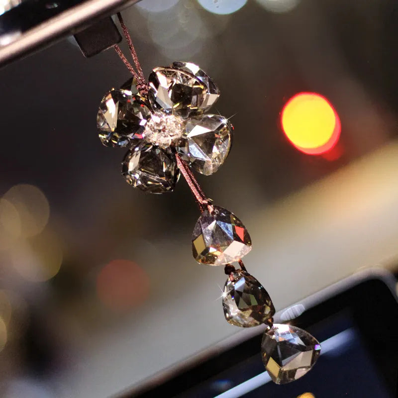 Crystal four leaf grass pendant for car interior decoration, approximately 20cm in size.