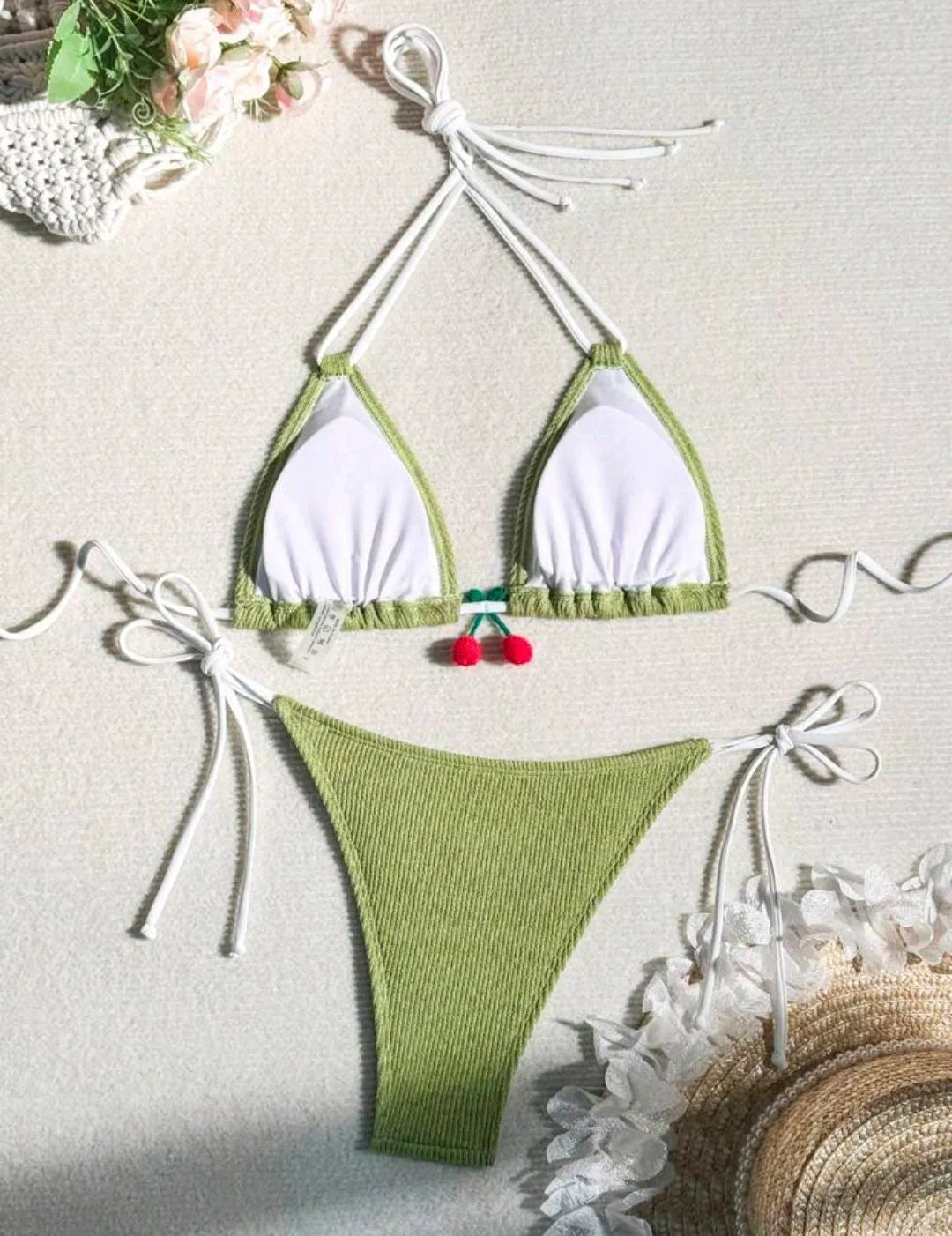 Nylon bikini swimsuit in brief style with backless design for swimming