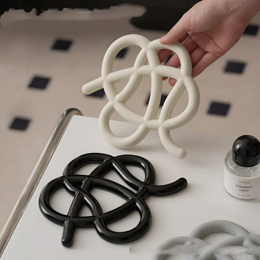 Ceramic heat-proof mat irregular shape modern design bright black coconut milk grey splash ink colours