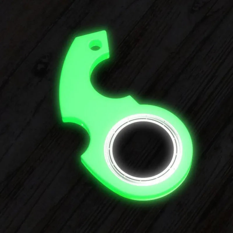 Metal texture rotating keychain in karambit style with key ring in black colour