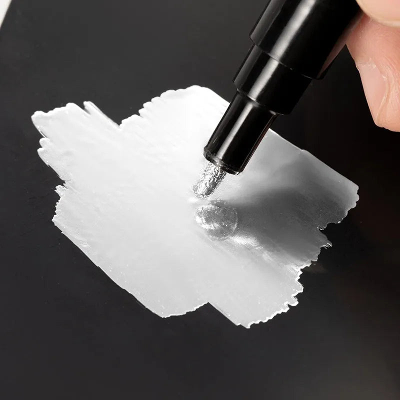 Waterproof mirror marker pen with plastic barrel for writing on glass and mirrors