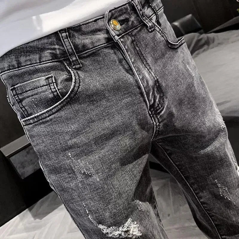 Men's high-waisted denim trousers with button fly in picture colour