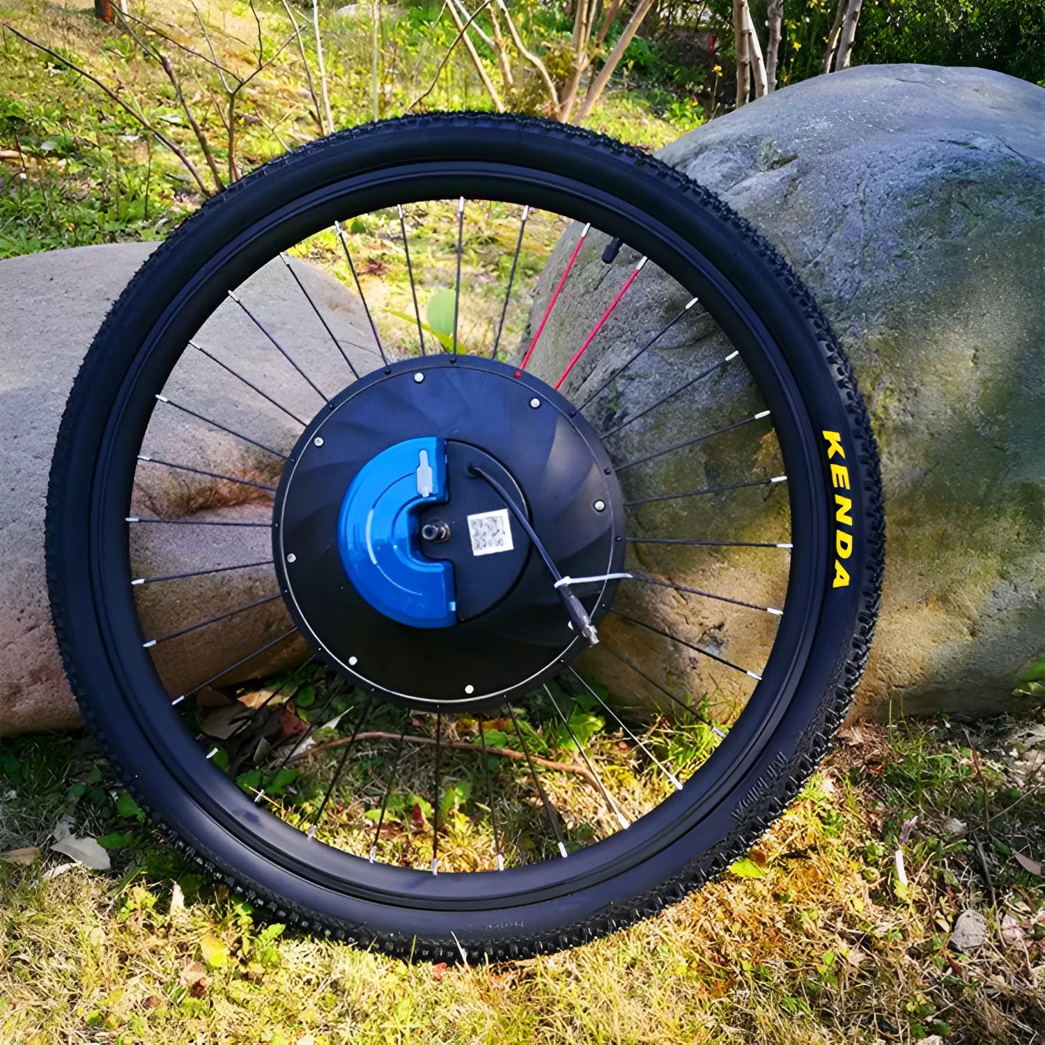 Yunzhilun 26-inch electric bicycle conversion kit showing alloy hub motor wheel and lithium battery pack.