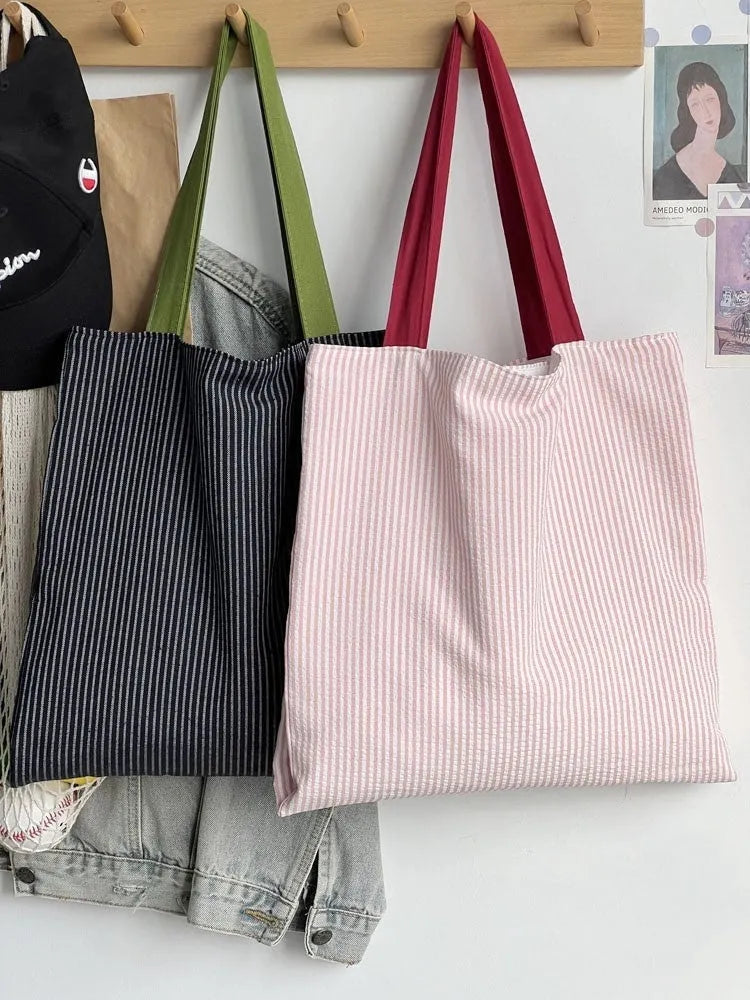 Canvas plaid tote shoulder bag with lining and adjustable strap in three colour patterns