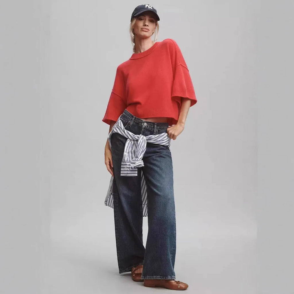 Hot girl style red viscose T-shirt with exposed navel design and regular sleeves