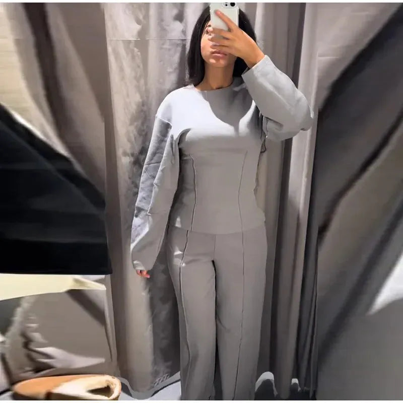 Women's polar fleece two-piece suit set with long sleeve pleated top and wide leg trousers