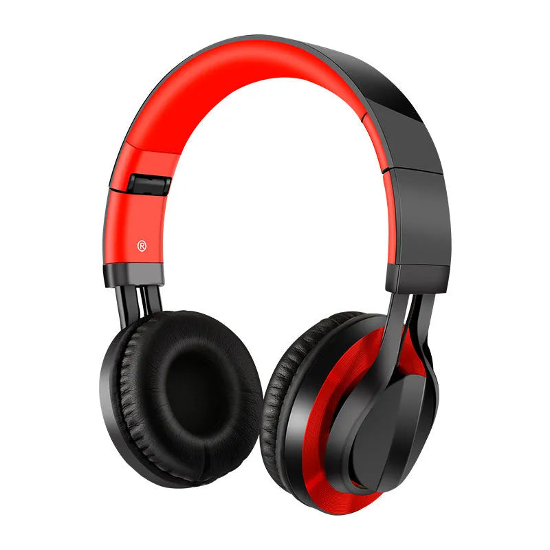 Black wired headphones with microphone and 40mm drivers for mobile phone karaoke use