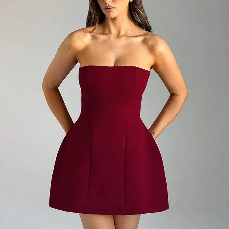 Women's backless tube dress in solid colour with A-line skirt and high waist