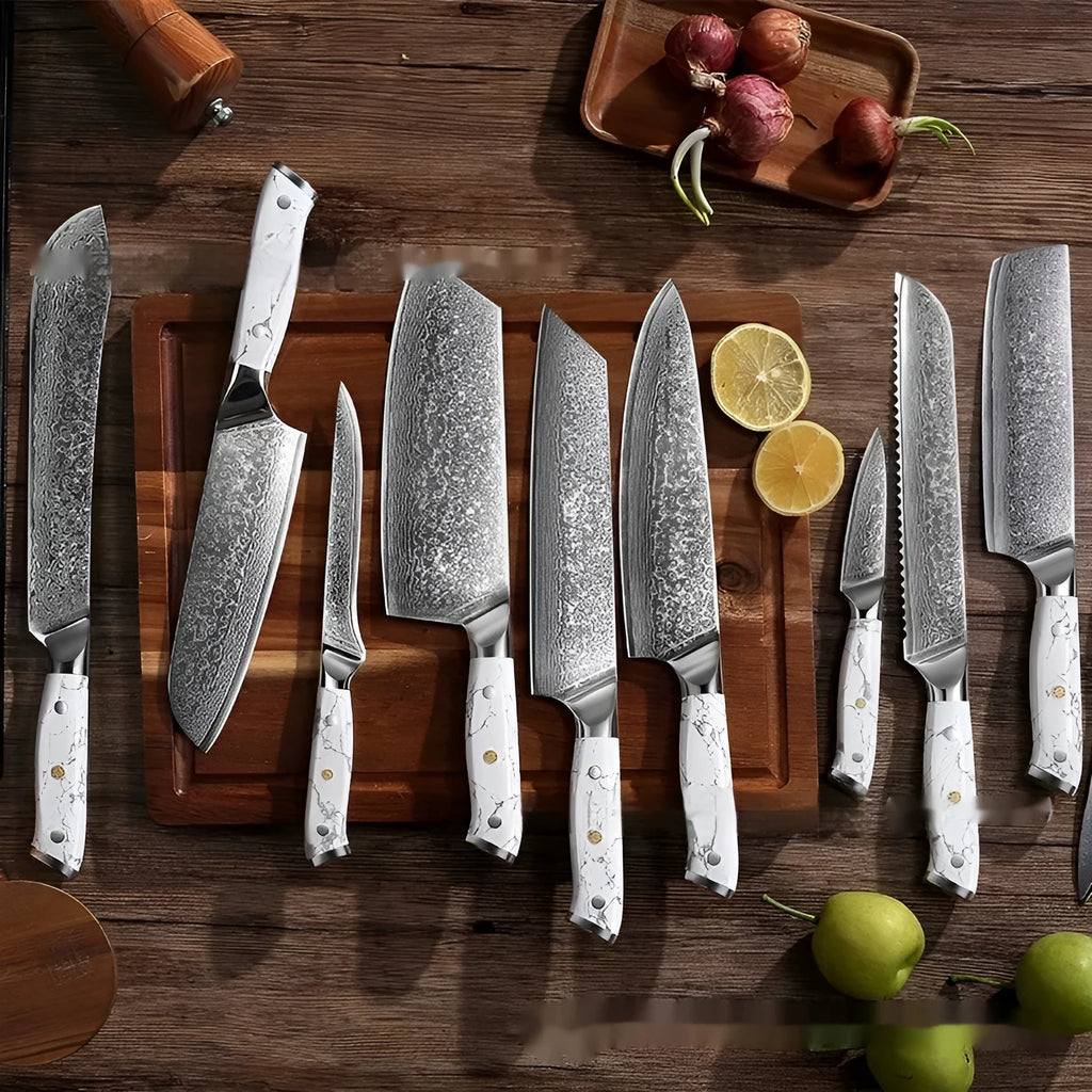 Damascus steel kitchen knife with 21cm VG10 blade and modern simple design