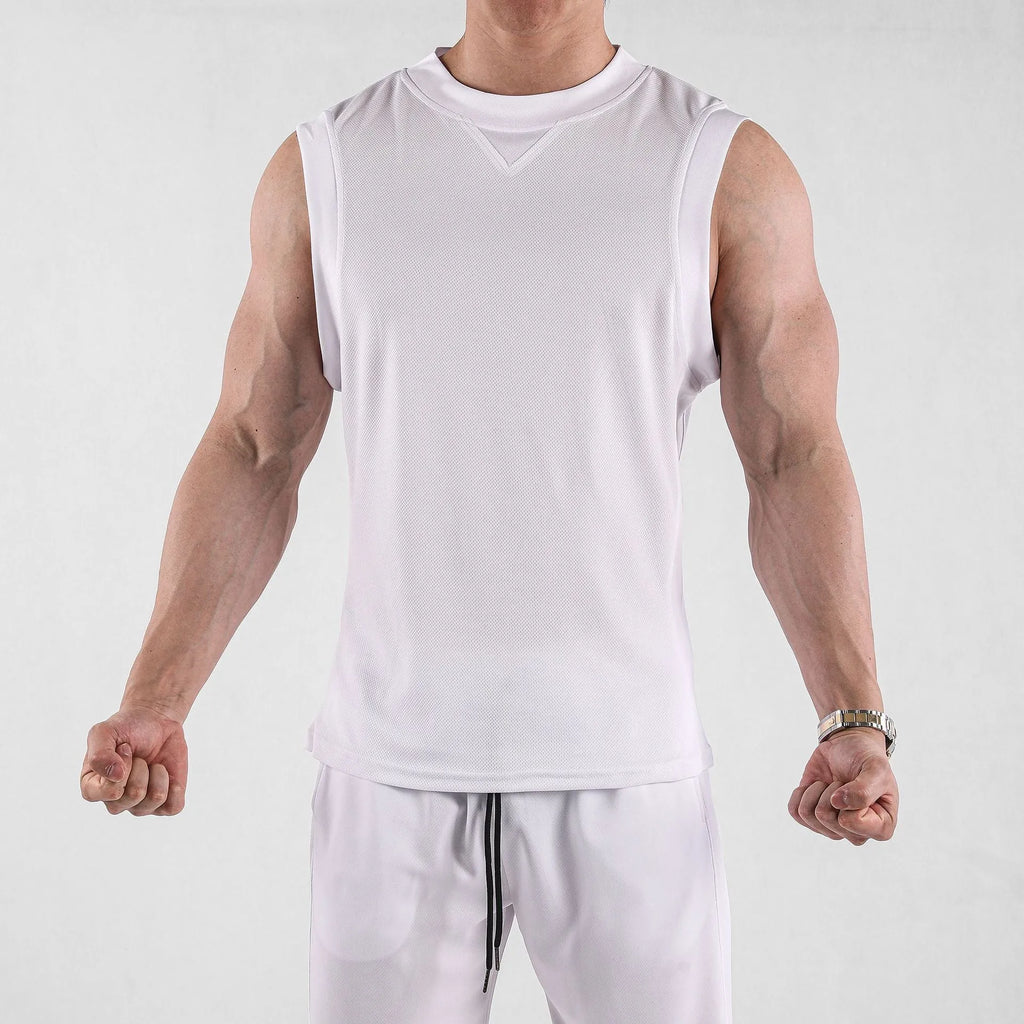 Men's white loose fit fitness vest with stretch quick-dry fabric for summer sports
