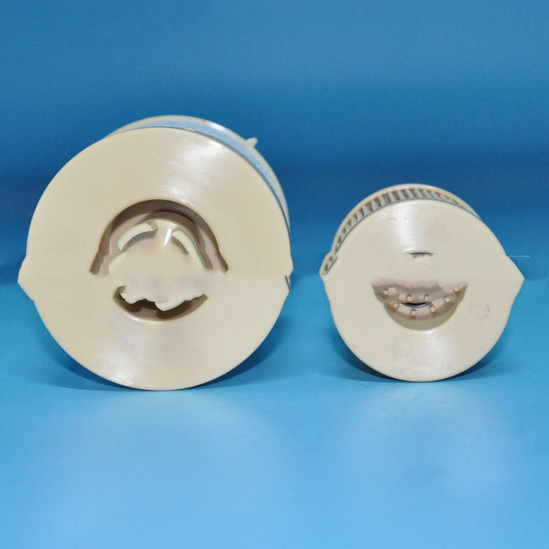 FD4616 diesel fuel filter cartridge for Ford trucks, showing dimensions and part numbers.