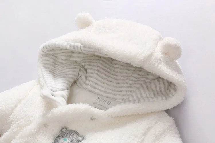 Cotton padded baby jumpsuit with lamb design in marrón, pink, or white colour