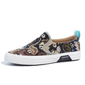 Casual canvas sneakers with vulcanised rubber soles and mesh lining in low-top design
