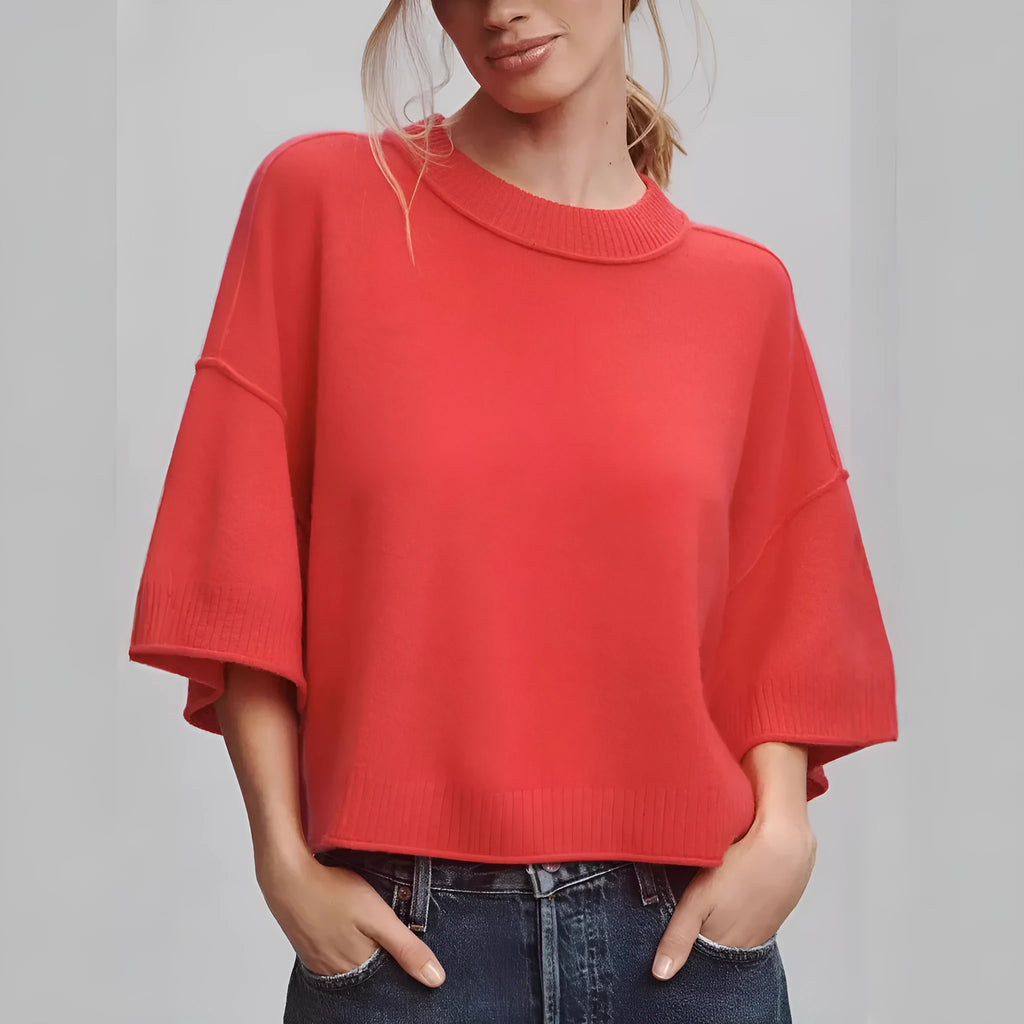 Hot girl style red viscose T-shirt with exposed navel design and regular sleeves