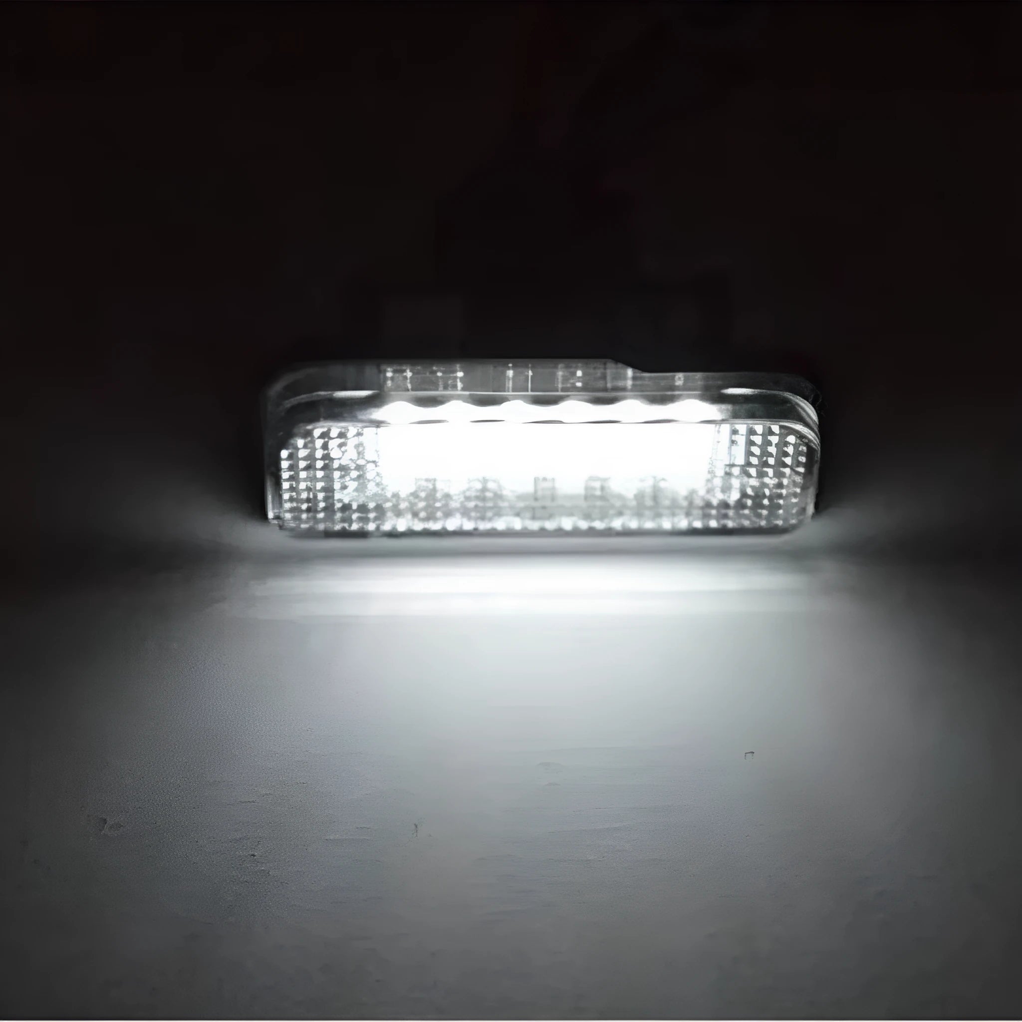Mercedes Benz LED licence plate light with 18 SMD beads in polycarbonate housing for W203 W211 W219 R171 models