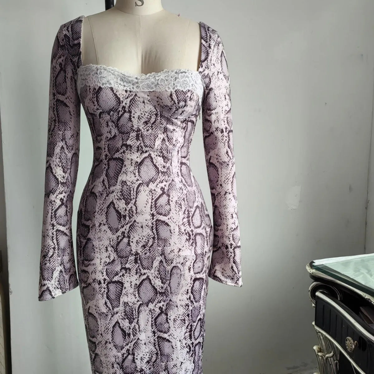 Grey digital printed lace dress with 3D pattern, slim fit, A-line skirt, and long sleeves