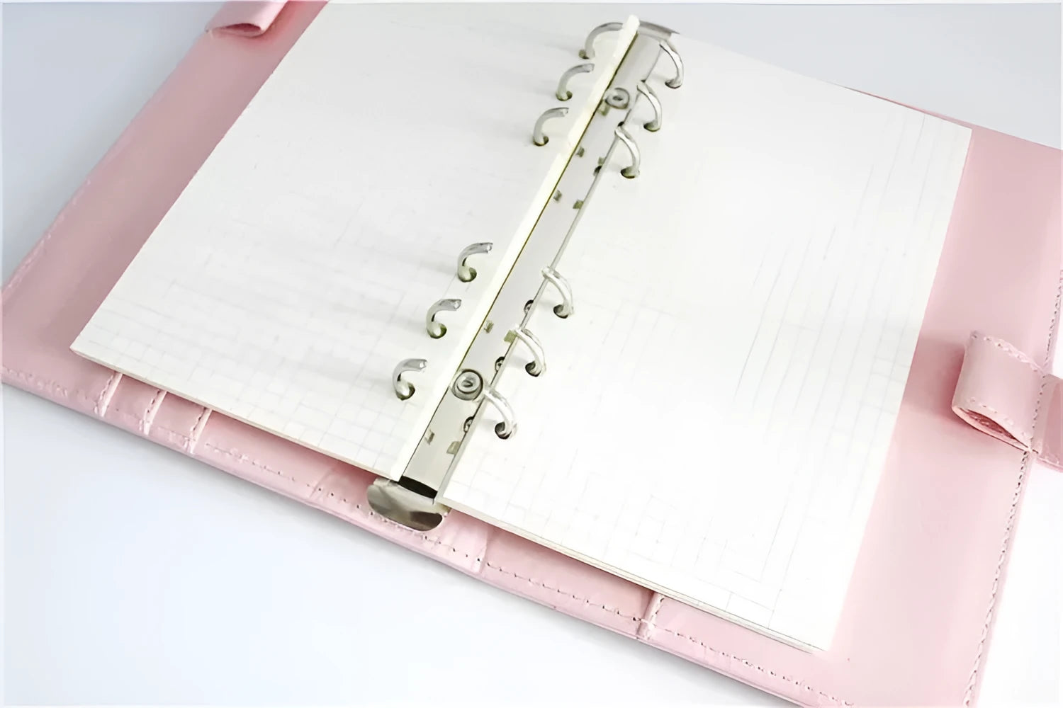 6-hole loose-leaf refill pack with A5 Daolin paper sheets showing blank, dot, line and square grid layouts