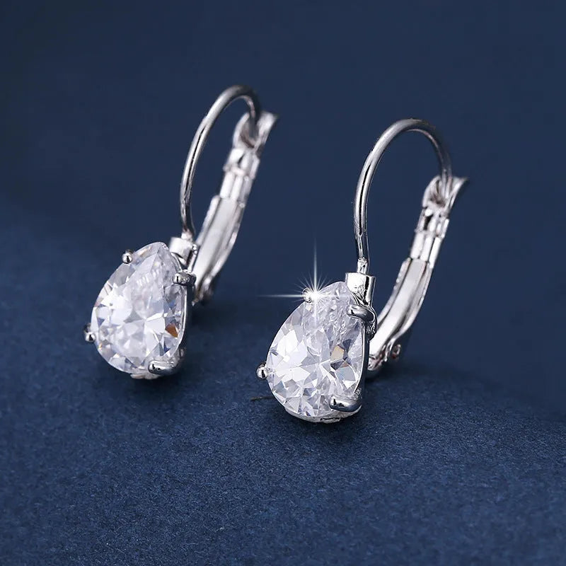 Women's drop-shaped copper earrings with platinum/kplatinum inlaid gems in gold or platinum colour