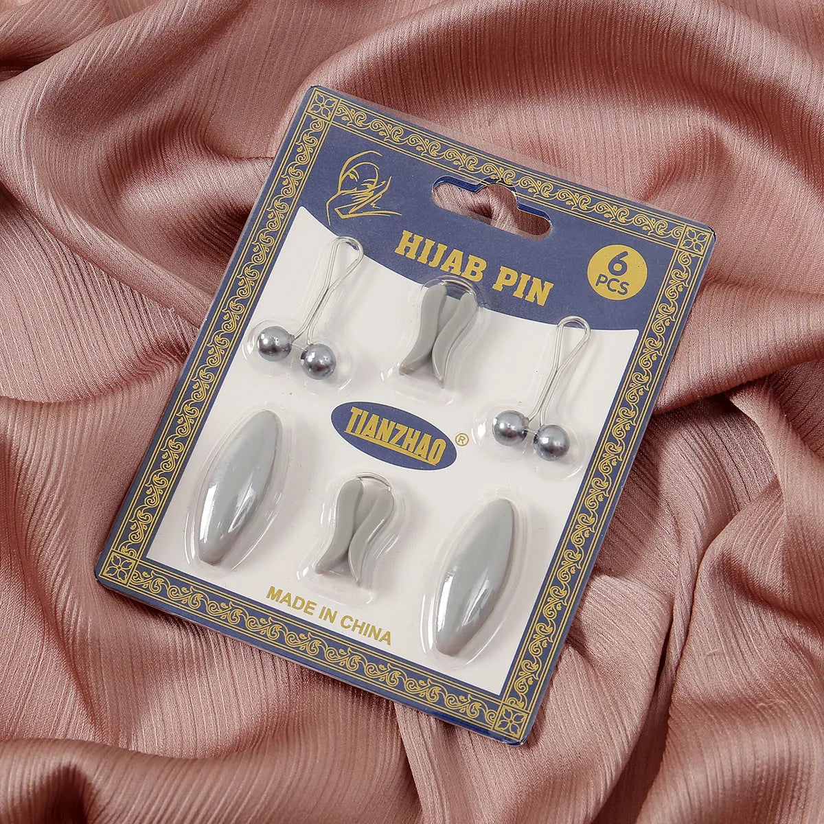 Plastic safety pin set with pearl scarf clip in oval meander pattern, 3.5×1.7cm, resin drip finish, available in 5 colours
