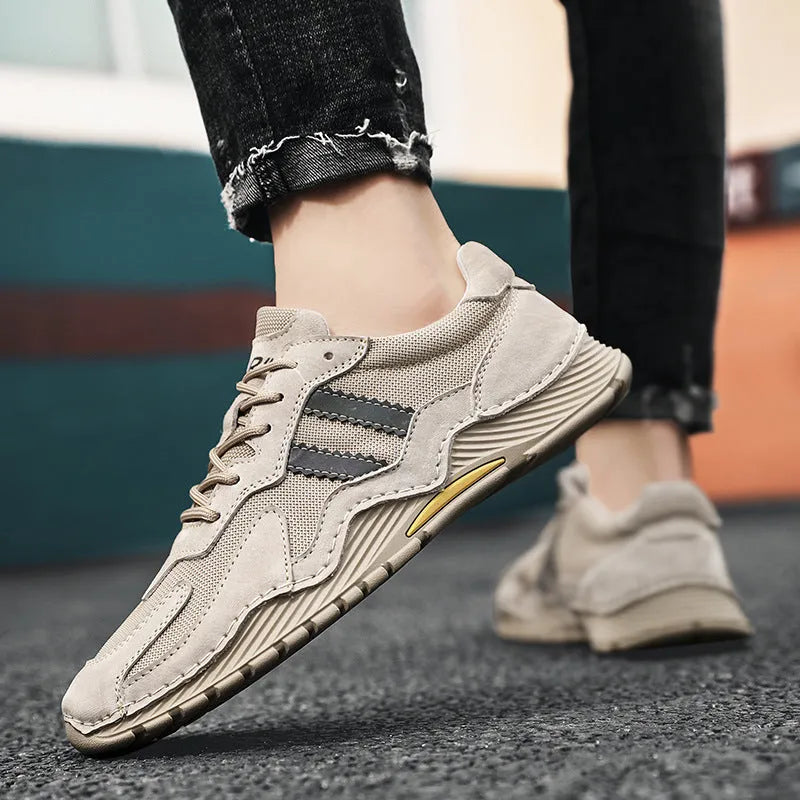 Men's low-top lace-up hiking boots in sand colour with pigskin upper and platform sole