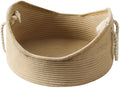 Wicker cat bed basket with built-in corrugated scratching board, shown in two available sizes for cats.