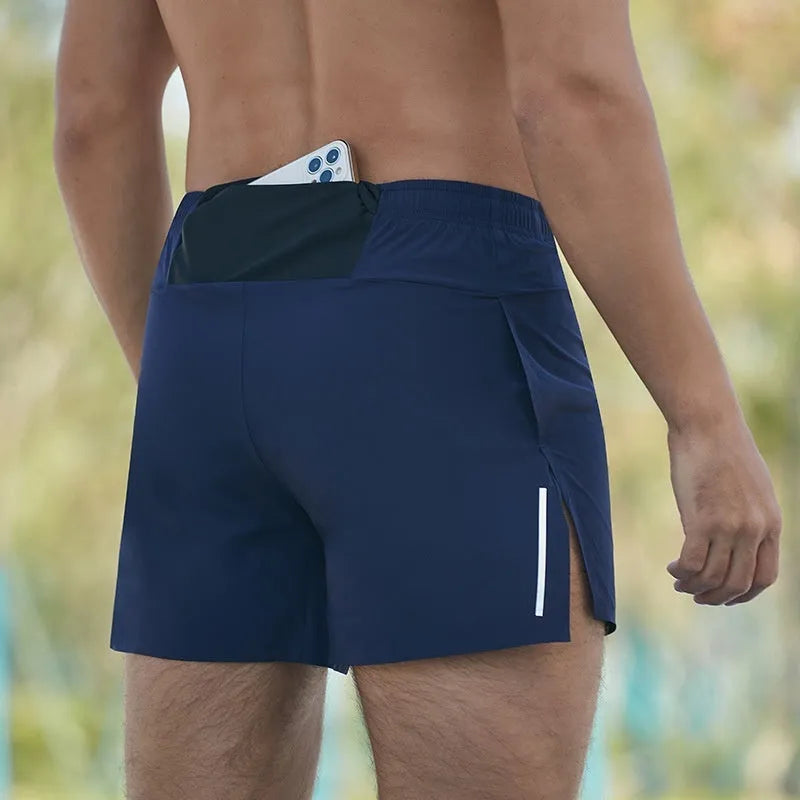 Men's black off-road running shorts with high waist and loose fit for marathon running.