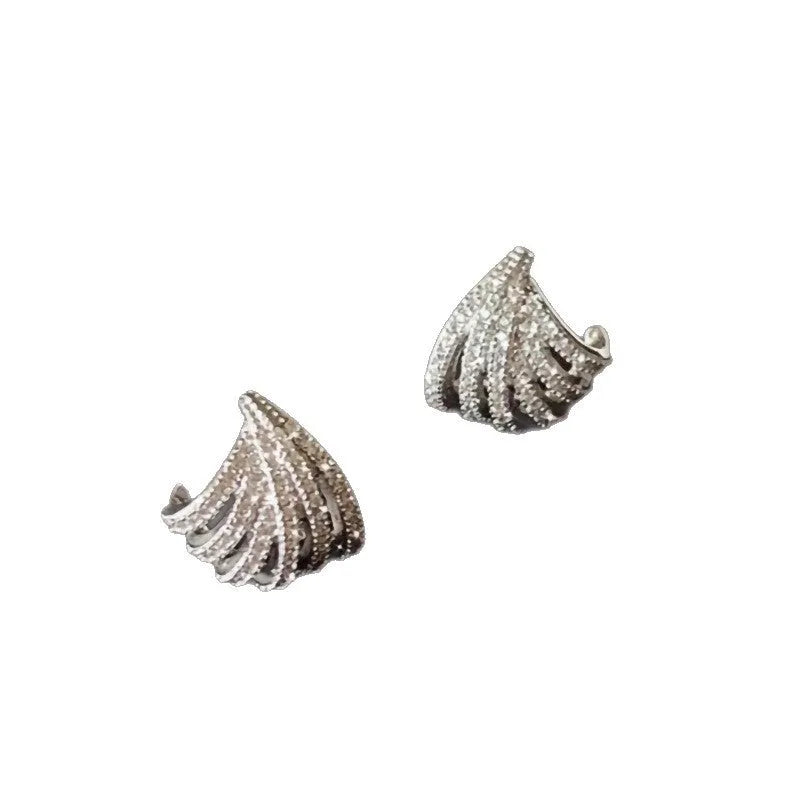 Women's geometric line design earrings with platinum electroplating and zircon construction