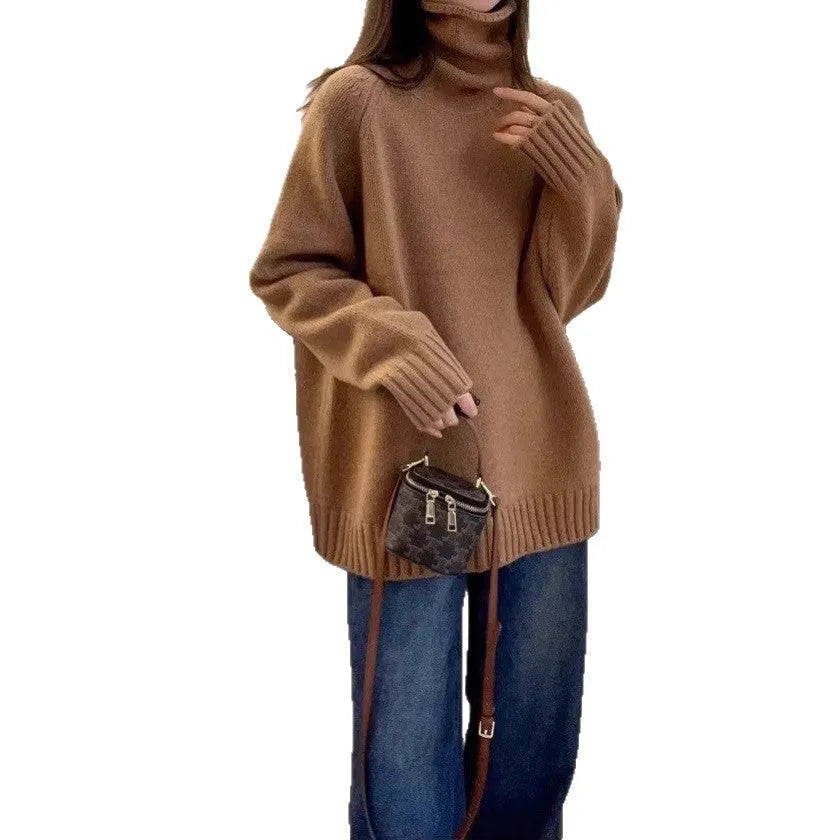 Women's thick turtleneck sweater with curling pile collar in loose fit