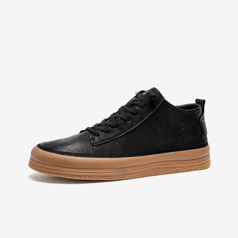Men's black leather casual shoes with round toe, lace-up closure, and rubber soles