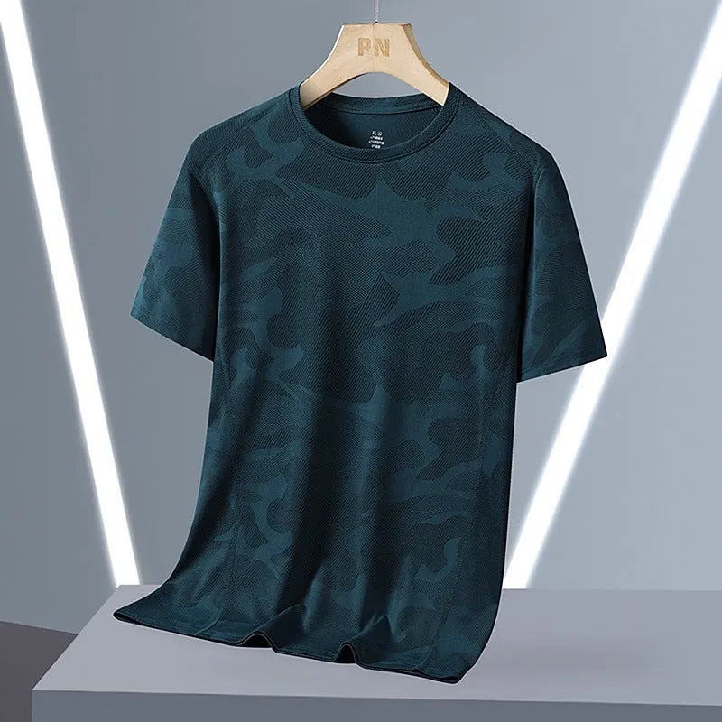 Men's camouflage pattern nylon summer top with short sleeves and round neck in loose fit