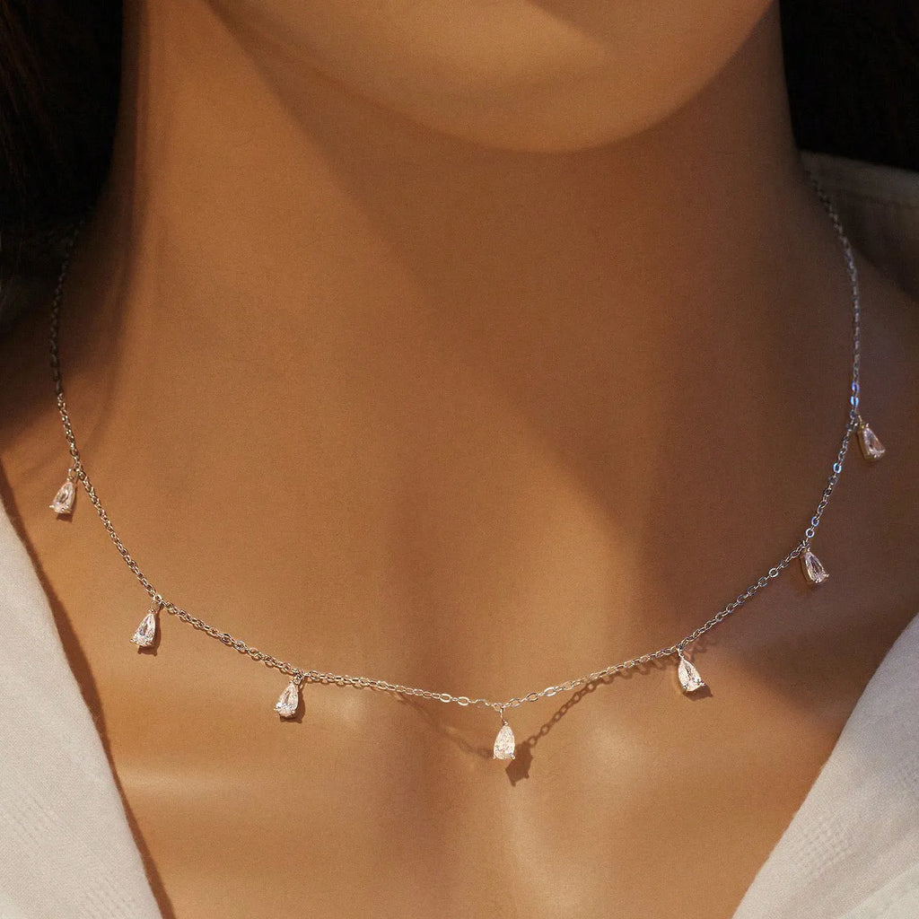 Silver drop necklace with adjustable chain and artificial zircon pendant in silver, rose gold, or golden yellow colour