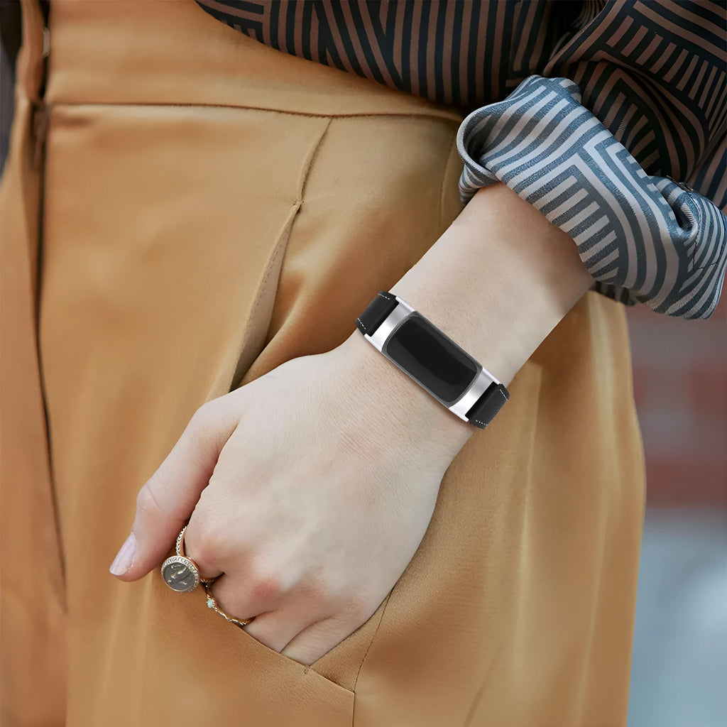 Genuine cowhide leather replacement strap for Fitbit Charge 5 and Charge 6 smartwatches in multiple colour options.